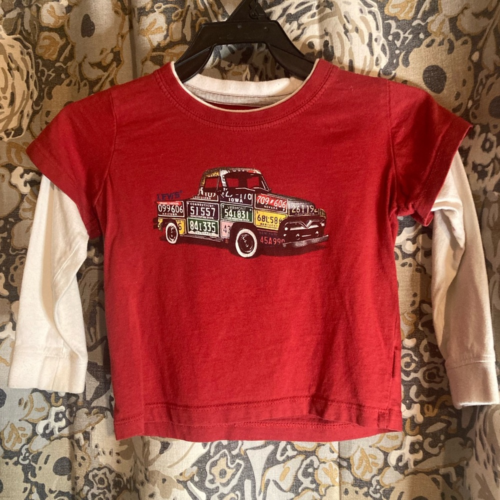 LEVI’S little truck shirt